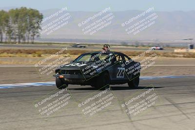 media/Oct-01-2022-24 Hours of Lemons (Sat) [[0fb1f7cfb1]]/10am (Front Straight)/